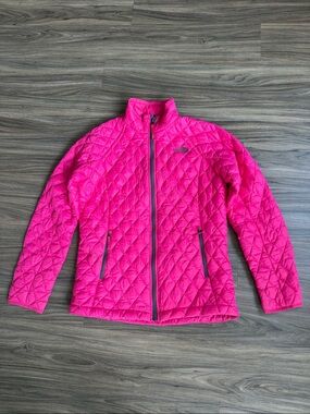 The North Face Kids Quilted Jacket in Bright Pink
